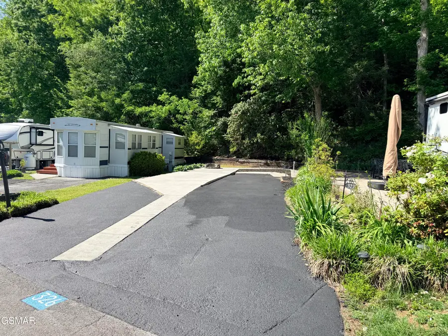 4229 E Parkway #326, Gatlinburg, TN 37738 - #3