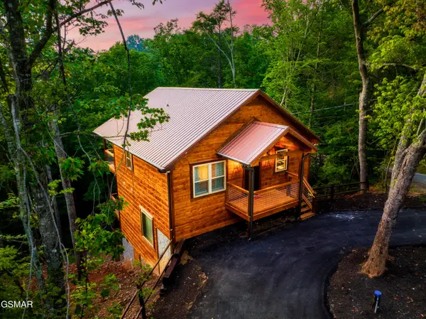 936 E Fir Street, Sevierville, TN 37876