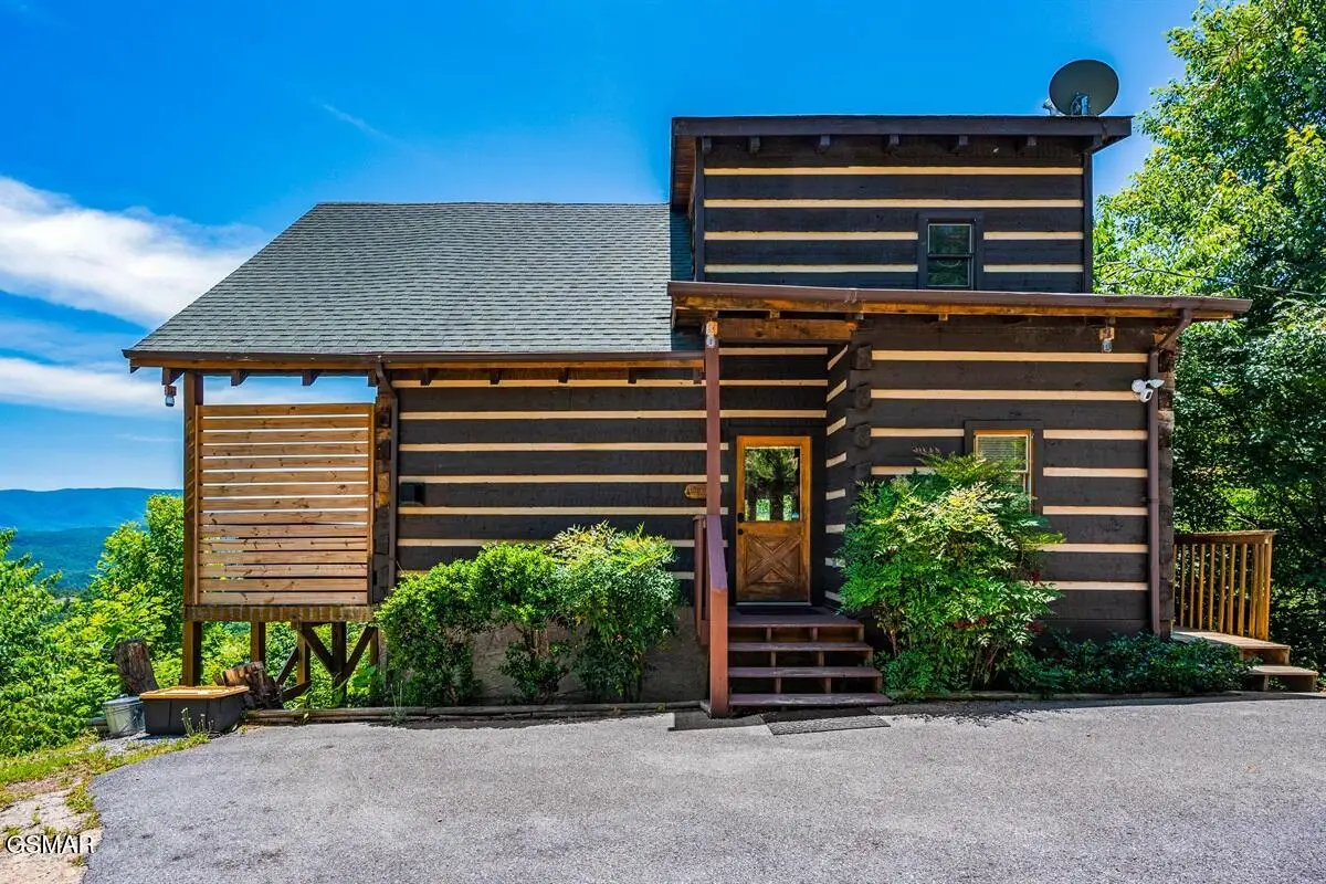 2086 Bluff Mountain Road, Sevierville, TN 37876 - #1