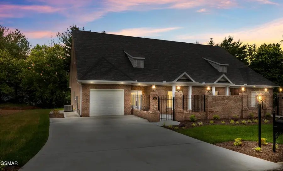 910 Fine Glen Drive, Sevierville, TN 37862 - #2