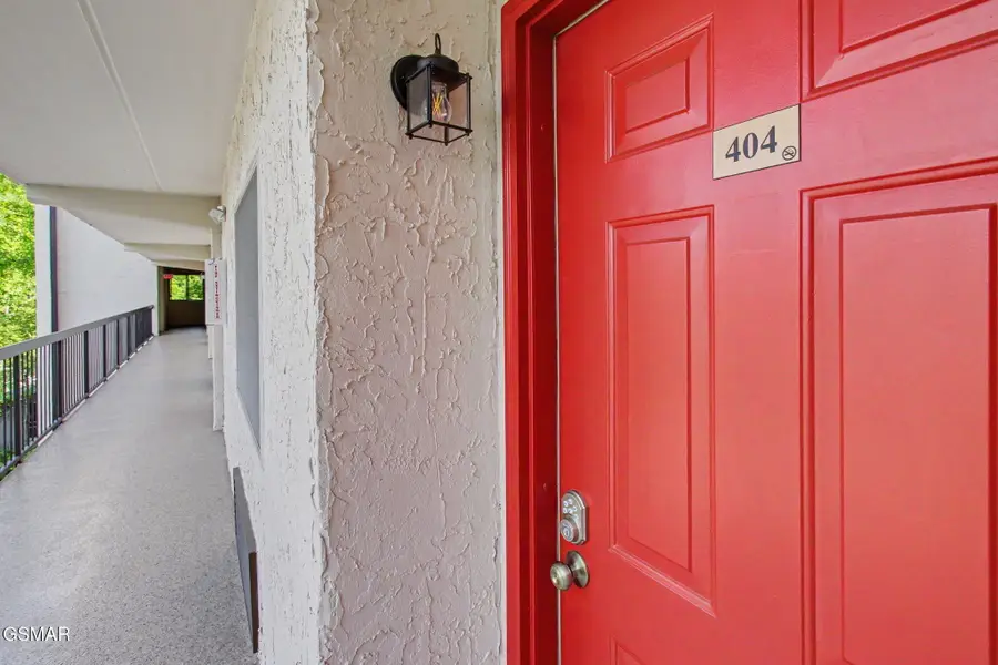 102 Baskins Creek Bypass #APT 404, Gatlinburg, TN 37738 - #2