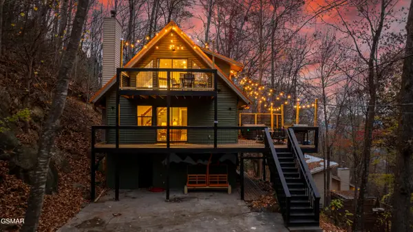 1910 Saint Moritz Drive, Gatlinburg, TN 37738