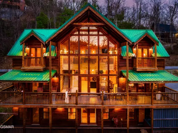 1167 Upper Alpine Way, Gatlinburg, TN 37738