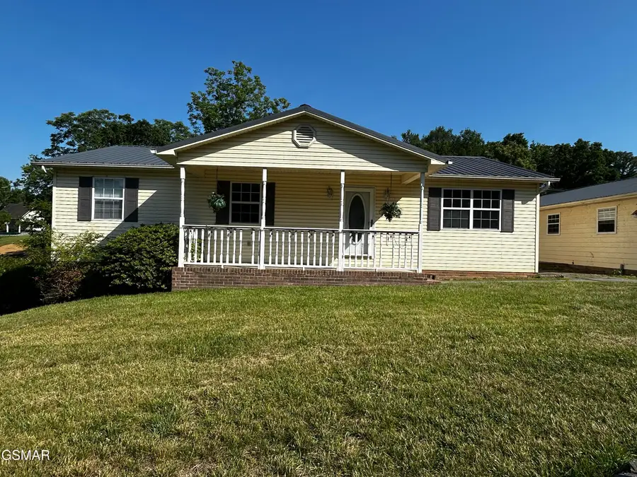 151 W Meeting Street, Dandridge, TN 37725 - #2
