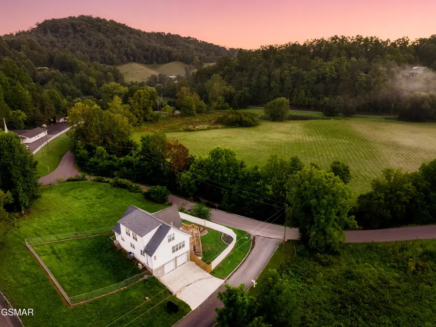 3885 Katelyns Lane, Sevierville, TN 37876 - #2
