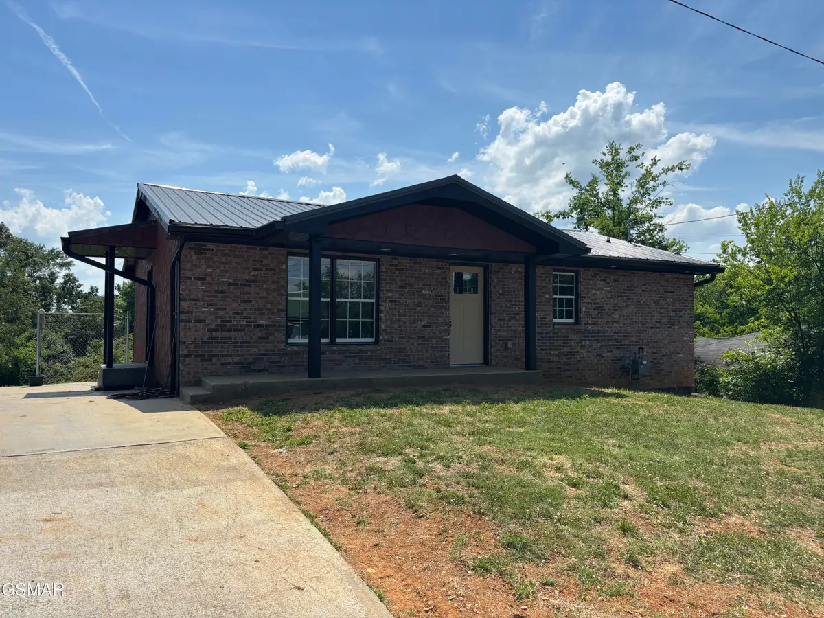 709 8th Street, Newport, TN 37821 - #1