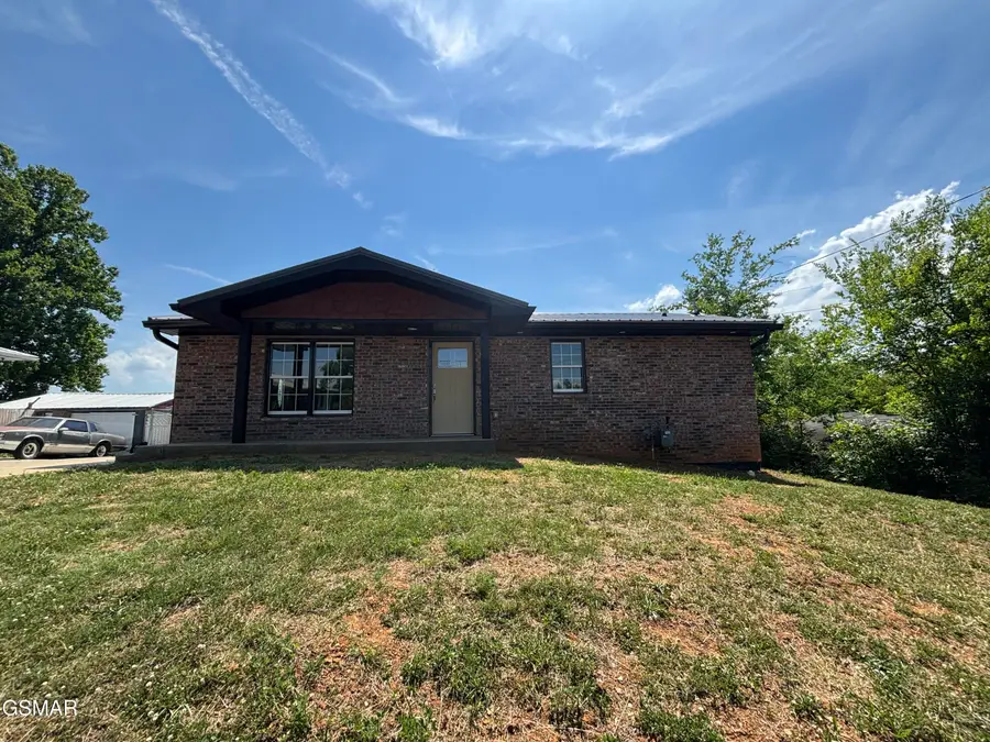 709 8th Street, Newport, TN 37821 - #2