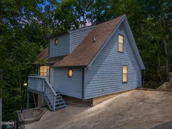 2733 Timber Way, Pigeon Forge, TN 37863