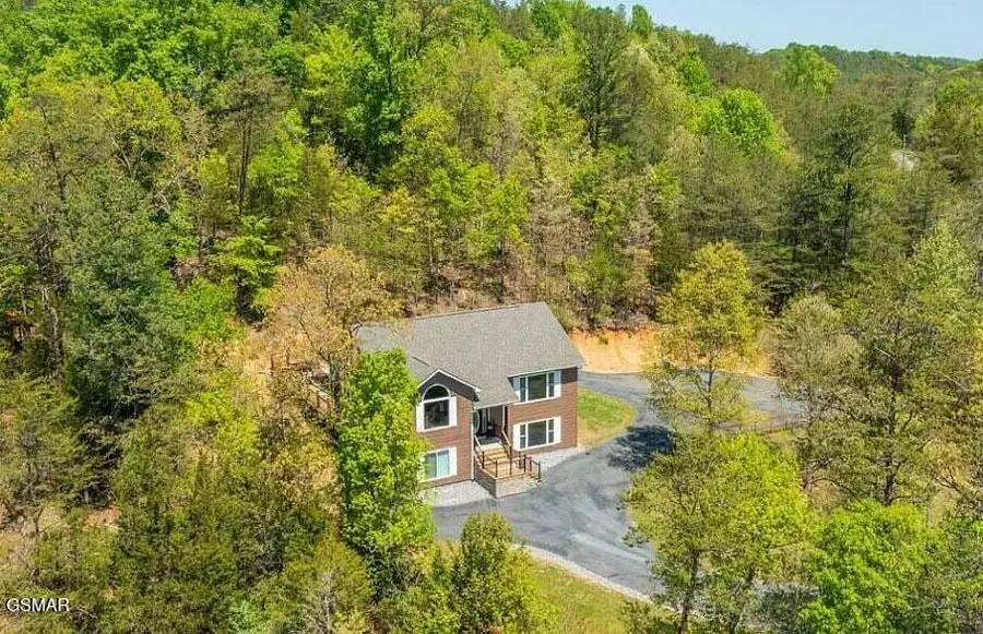 805 Sylvia Lane, Sevierville, TN 37876 - #2