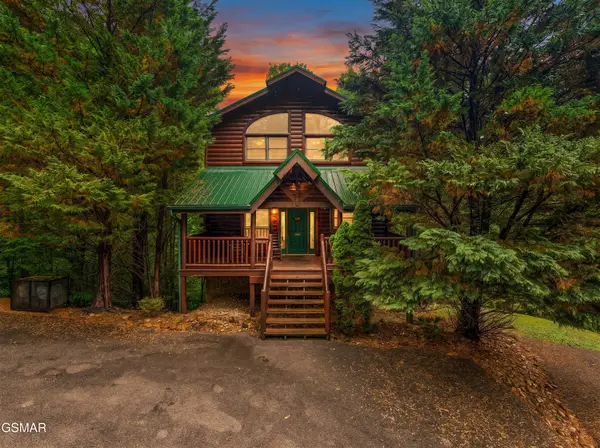 1915 Elk Springs Way, Gatlinburg, TN 37738