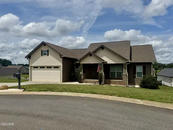 2899 Alden Glenn Court, Sevierville, TN 37876