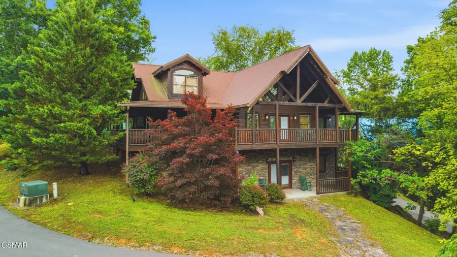 2906 Quiet Oak Way, Pigeon Forge, TN 37863 - #3