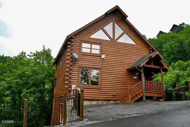 1044 Black Bear Cub Way, Sevierville, TN 37862 - #1
