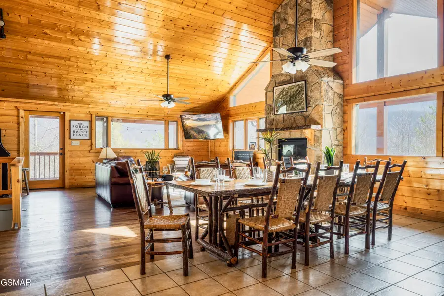 438 Ridgeline Way, Gatlinburg, TN 37738 - #3