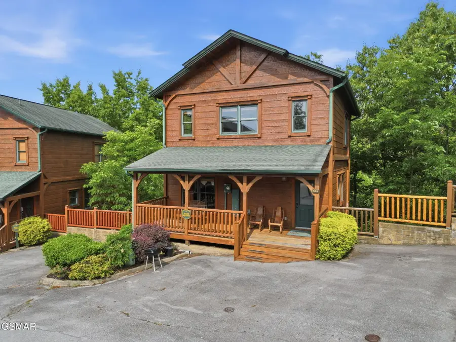 826 Gatlinburg Falls Way, Gatlinburg, TN 37738 - #2