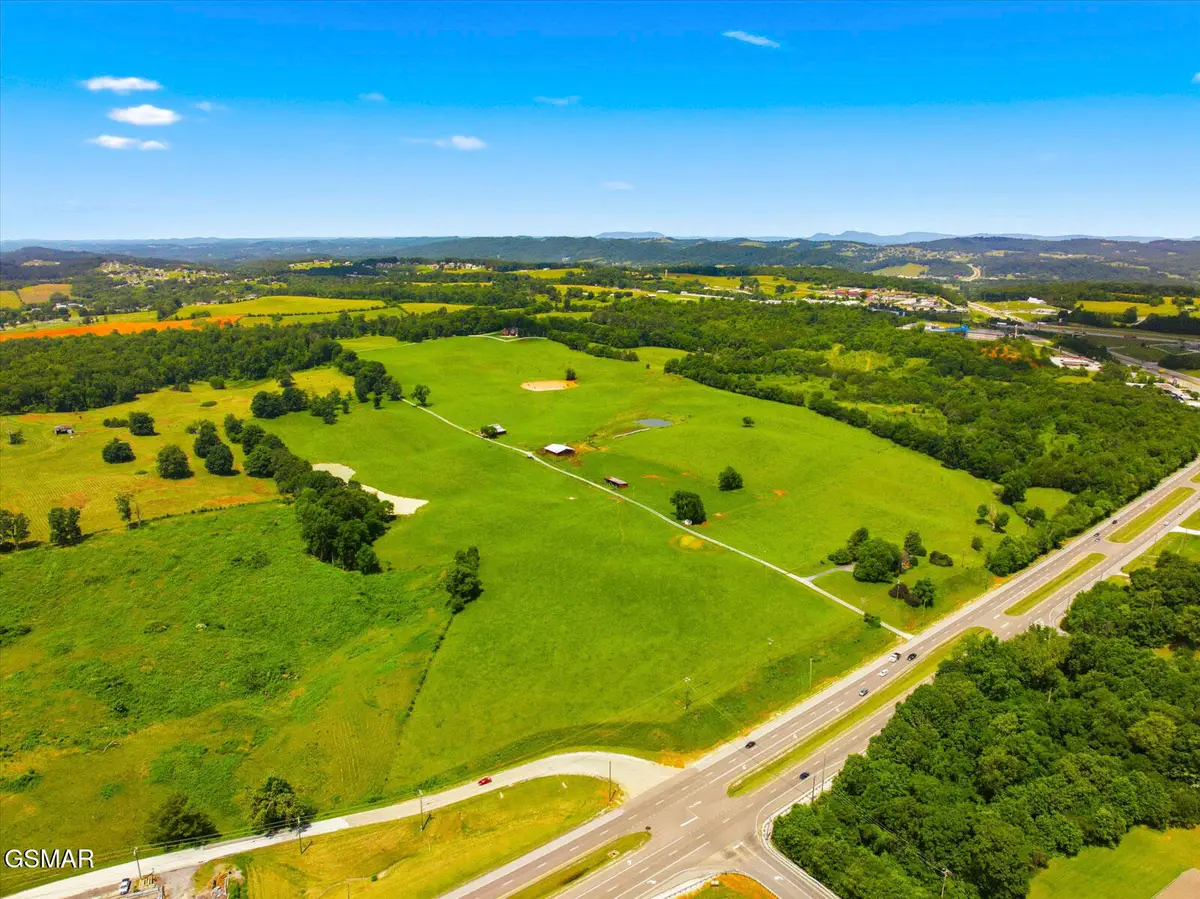 789 Tennessee 92, Dandridge, TN 37725 - #1