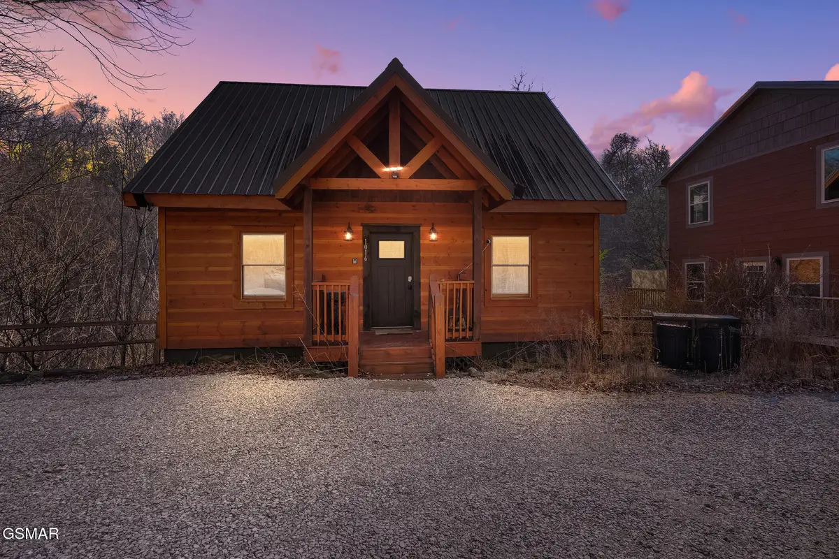 1016 Ravens Ford Way, Sevierville, TN 37876 - #1