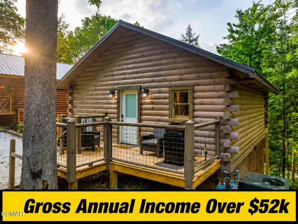 1637 Misty Hollow Way, Gatlinburg, TN 37738