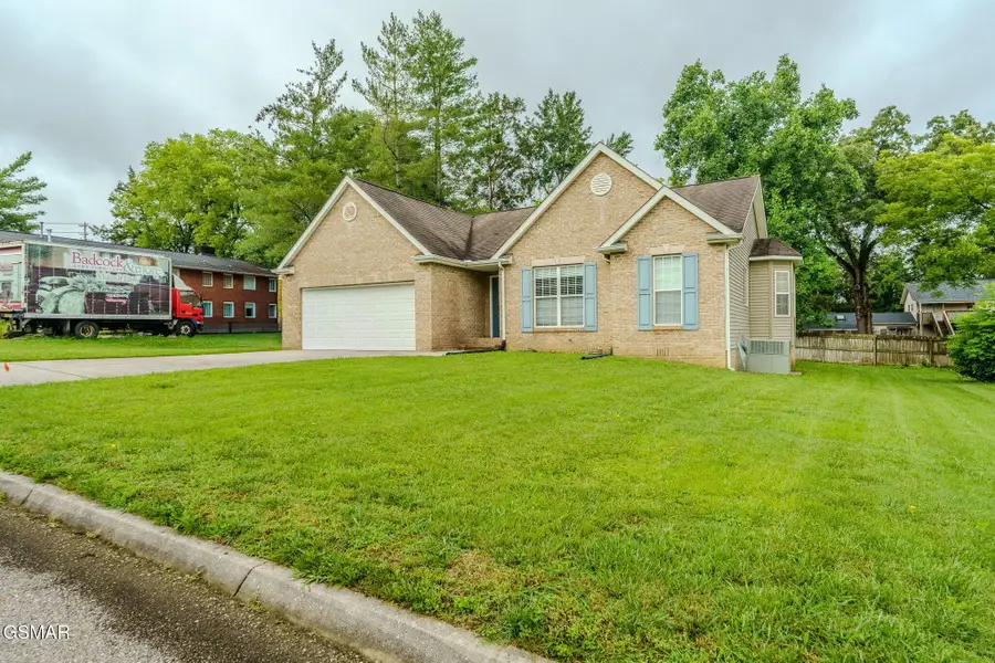 7213 Emerald Heath Road, Powell, TN 37849 - #2