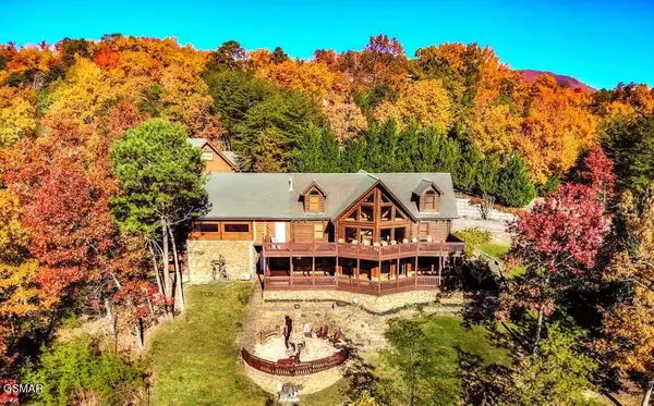 2748*2738 Cats Paw Lane #2748 Main house 2738 Guest, Sevierville, TN 37862