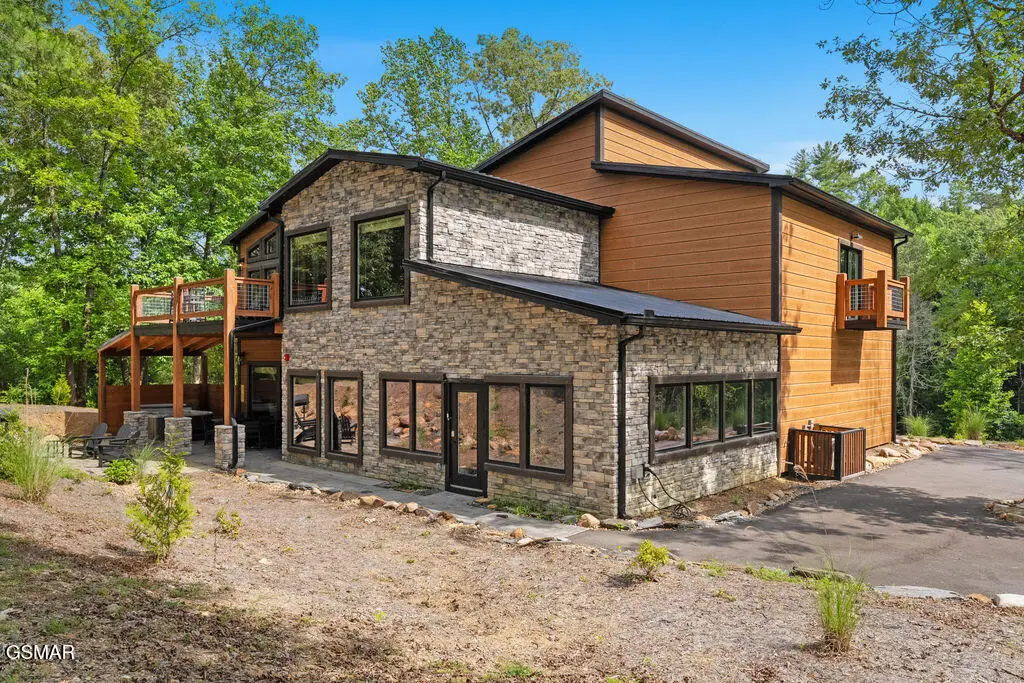 2215 Sawmill Cv Drive, Sevierville, TN 37862 - #1