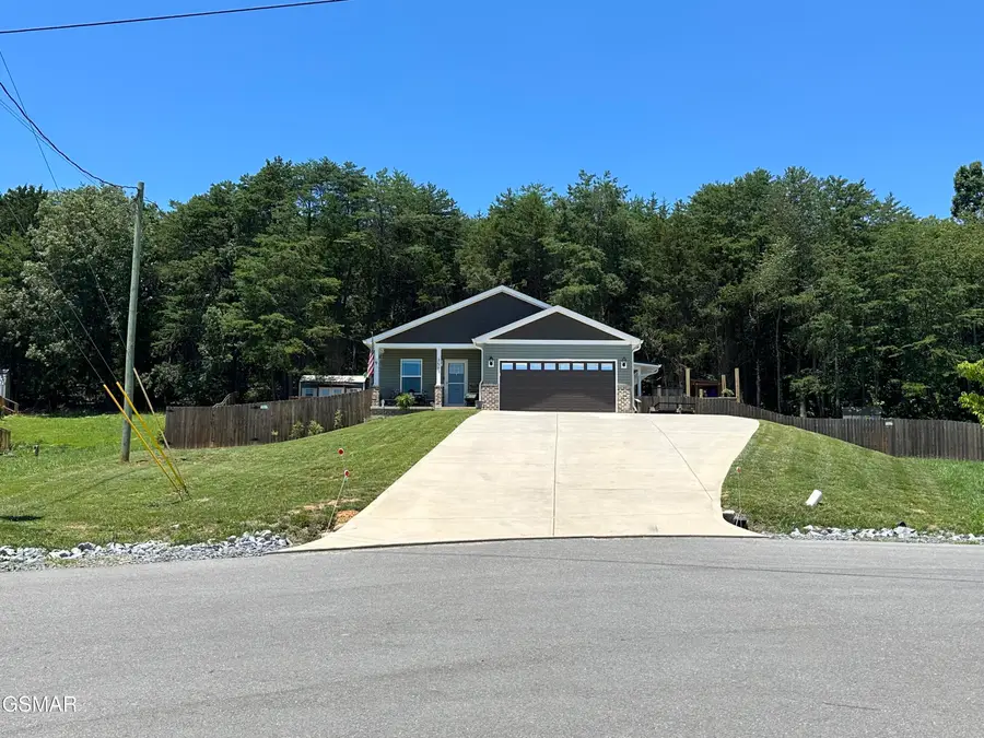 359 Garden Lane, Dandridge, TN 37725 - #2