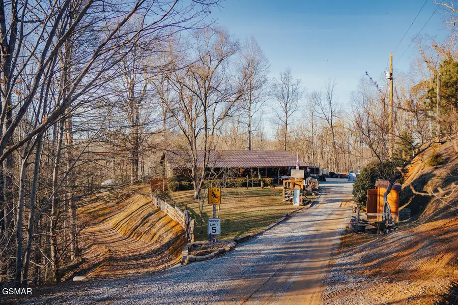 3504 James Phillips Way, Sevierville, TN 37876 - #2