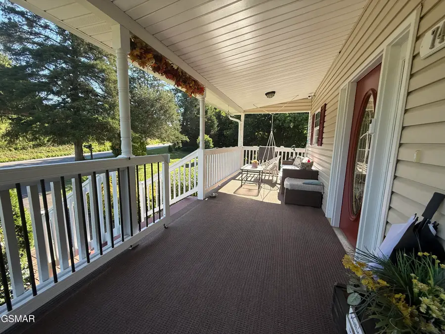 747 Gists Creek Road, Sevierville, TN 37876 - #3