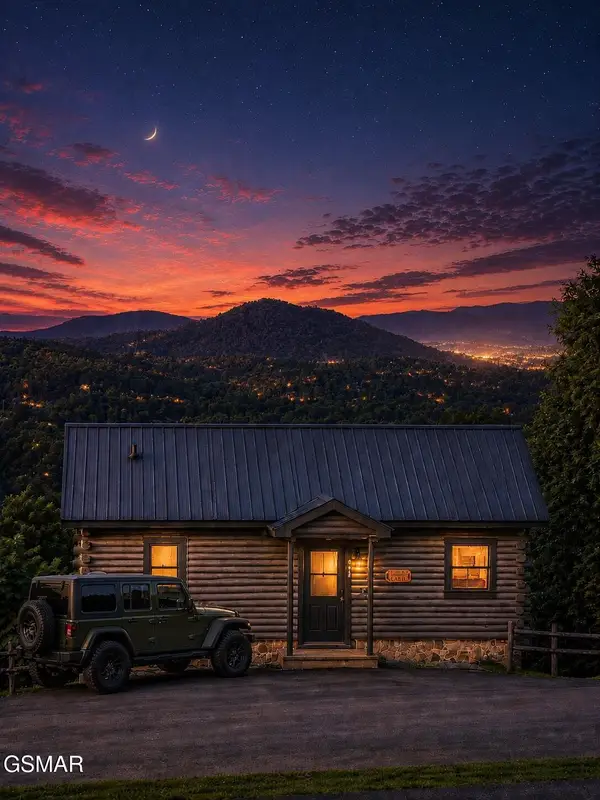 808 Peak Loop Way, Sevierville, TN 37862