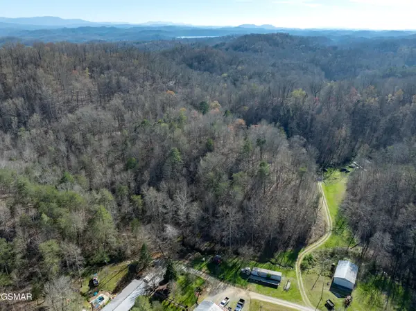 2723 Redbud Valley Drive, Maryville, TN 37801