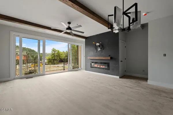 215 Circle Drive #U9, Gatlinburg, TN 37738