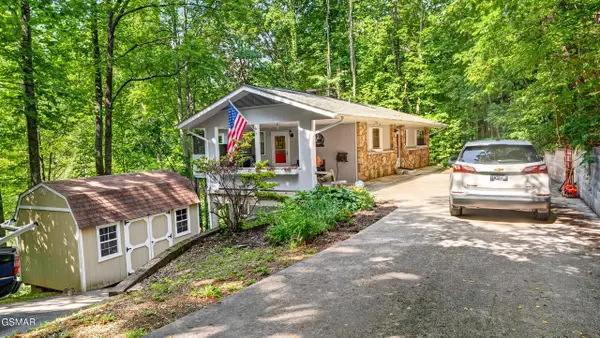 1131 Tanrac Trail, Gatlinburg, TN 37738