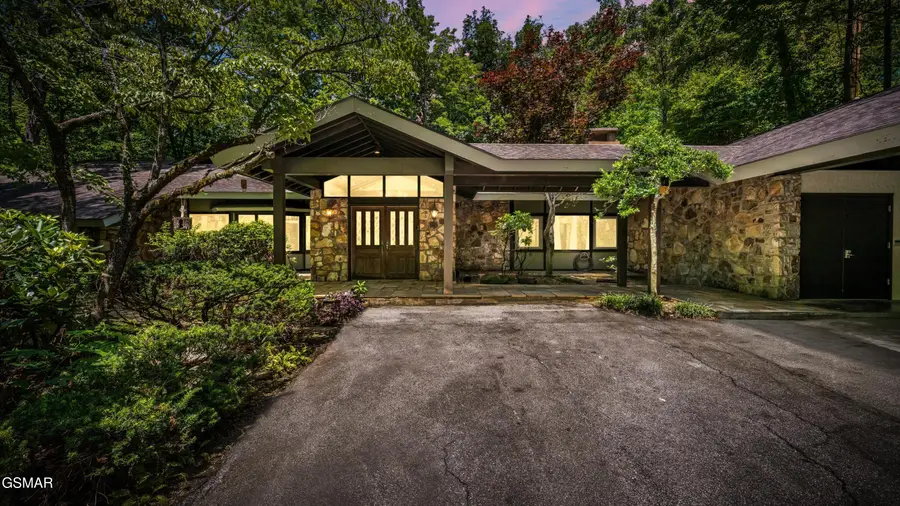 1115 Old Cartertown Road, Gatlinburg, TN 37738 - #3