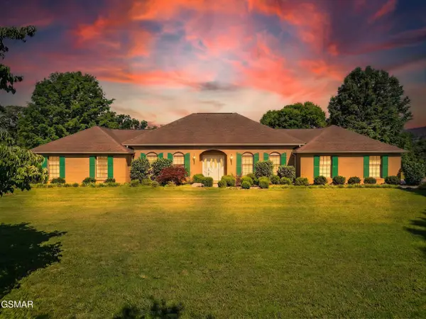 377 Thomas Loop Road, Sevierville, TN 37876