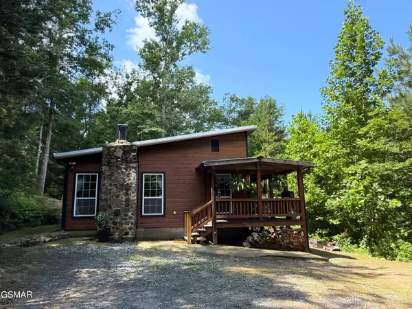 438 Country Square Road, Newport, TN 37821