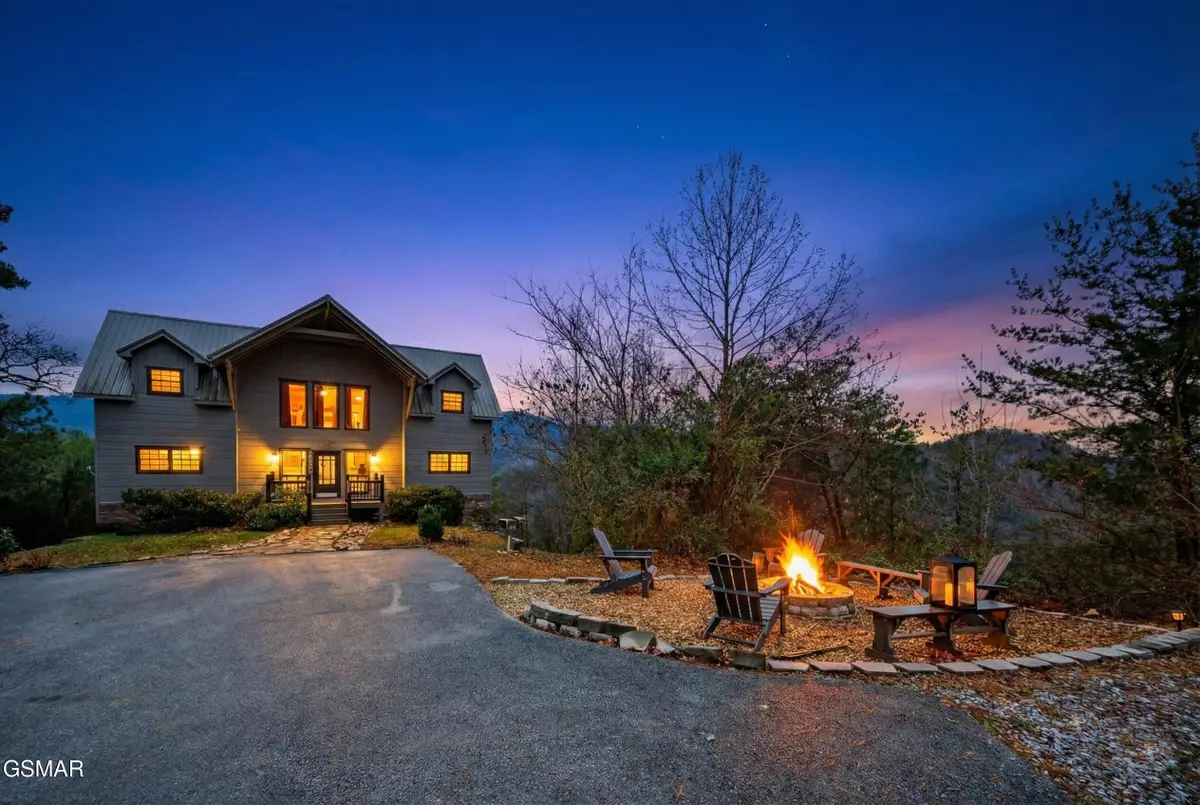 1118 Eagle Pointe Way, Pigeon Forge, TN 37863 - #1