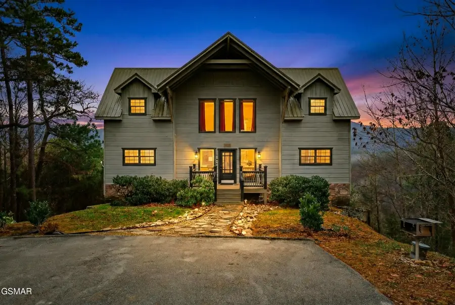 1118 Eagle Pointe Way, Pigeon Forge, TN 37863 - #2