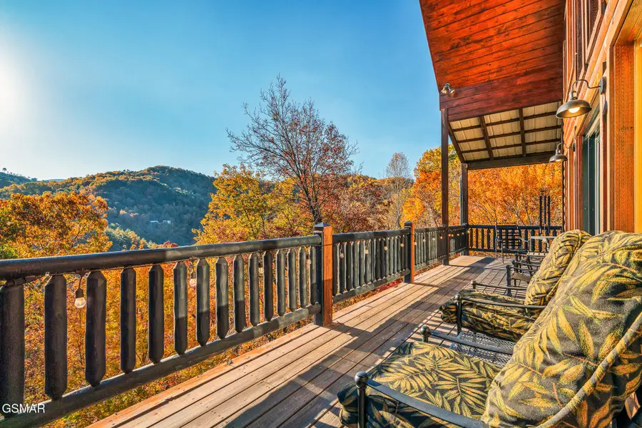 2607 Sunset Circle, Sevierville, TN 37862 - #2