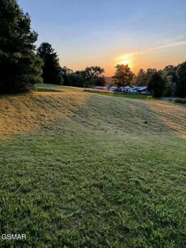 Lot 25R New Center Drive, Sevierville, TN 37876