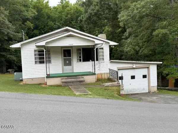 1322 Second Lane, Sevierville, TN 37876