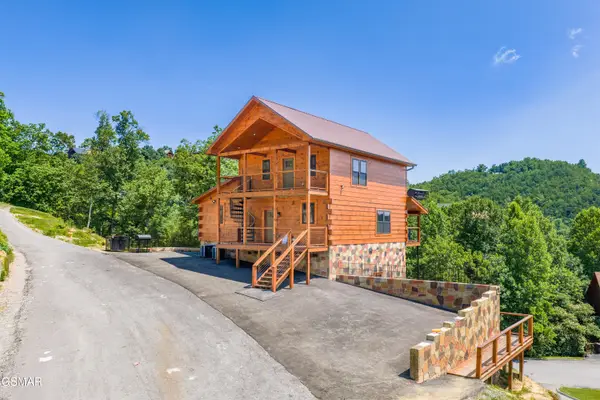 1904 Starr Bright Lane, Sevierville, TN 37876