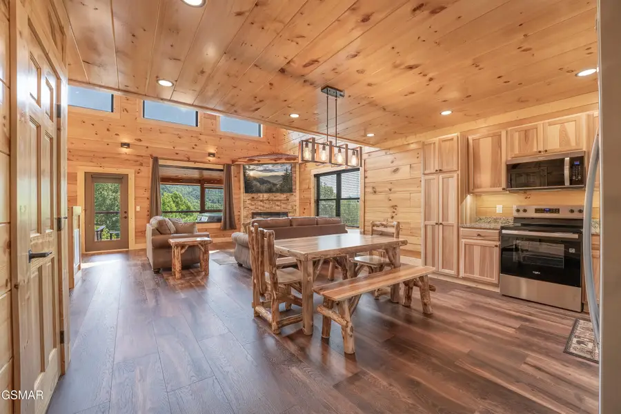 1904 Starr Bright Lane, Sevierville, TN 37876 - #2
