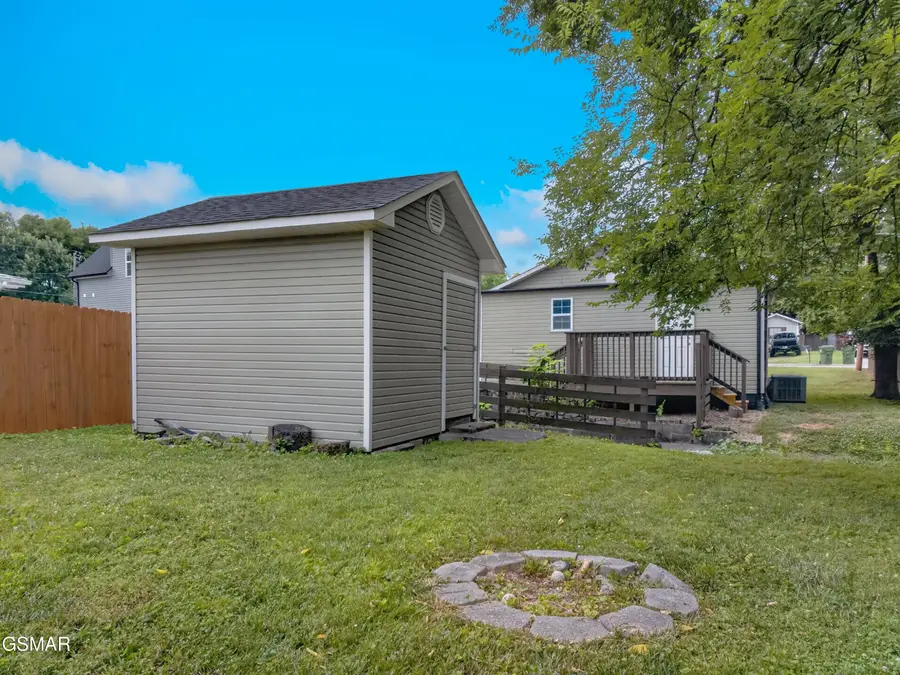 608 Middle Street, Maryville, TN 37804 - #3