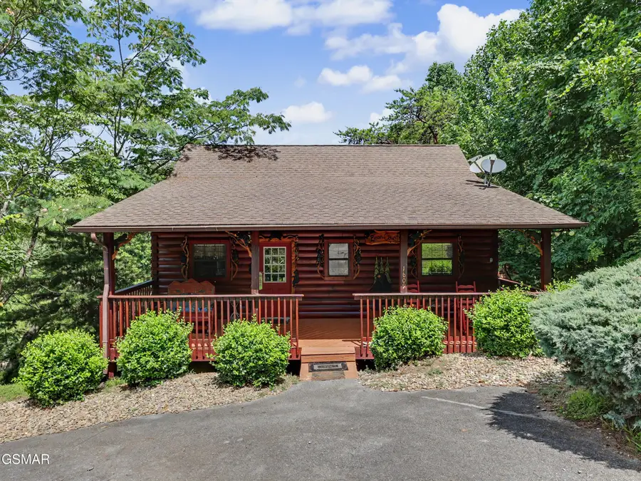 1609 Pinewood Way, Sevierville, TN 37862 - #2