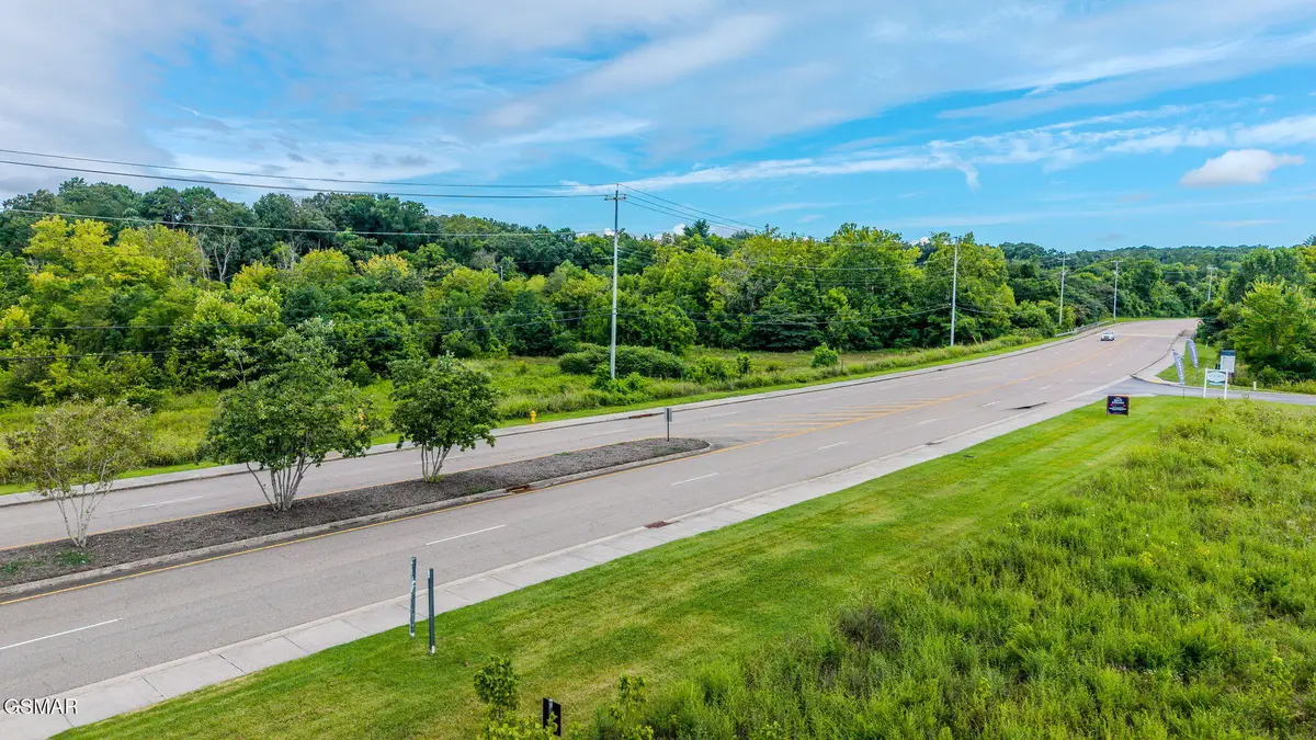 2475 Creekwood Park Boulevard, Lenoir City, TN 37772 - #1