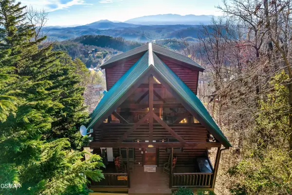 2251 Upper Middle Creek #12, Sevierville, TN 37876