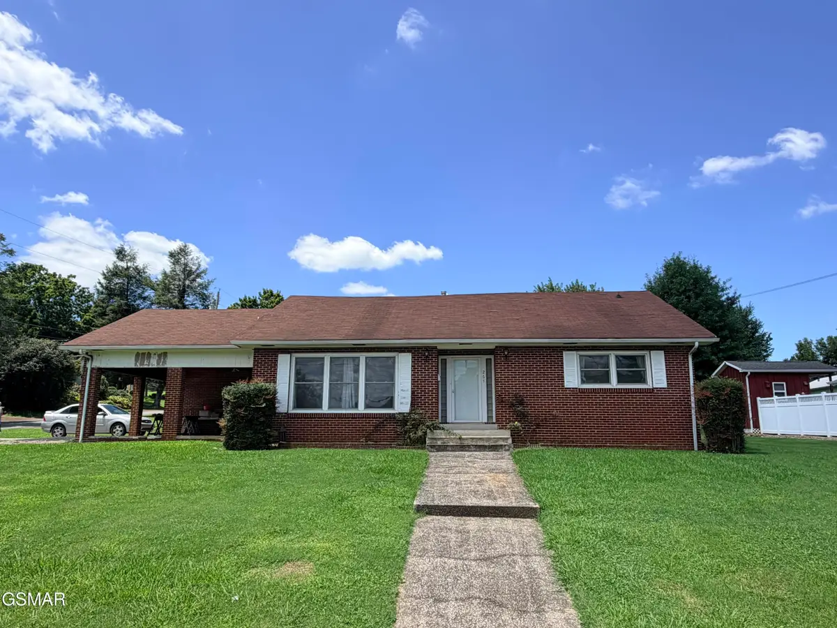 267 Lincoln Avenue, Newport, TN 37821 - #1