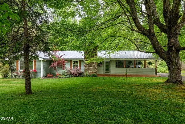4527 E Scenic Drive, Gatlinburg, TN 37738