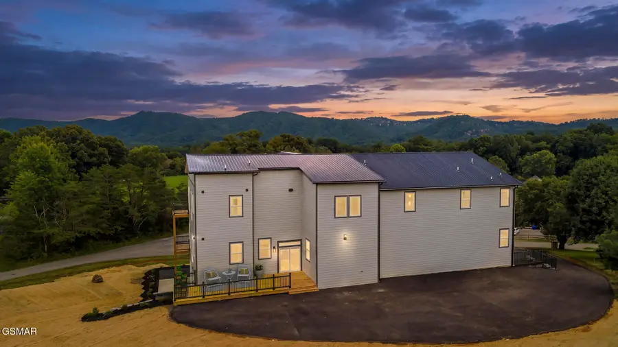 1495 Wendron Moors Drive, Sevierville, TN 37862 - #3