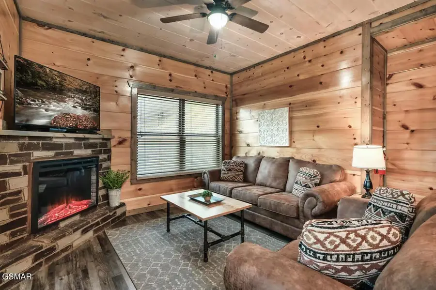 1654 Veterans Blvd Unit 14, Sevierville, TN 37876 - #3